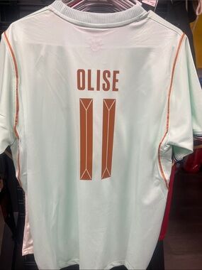 Olise #11 Mint France jersey 2026-27